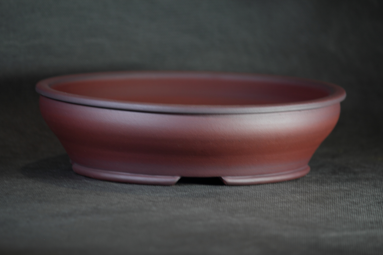 Poterie artisanale pour bonsaï ronde en grès de Xing patinée