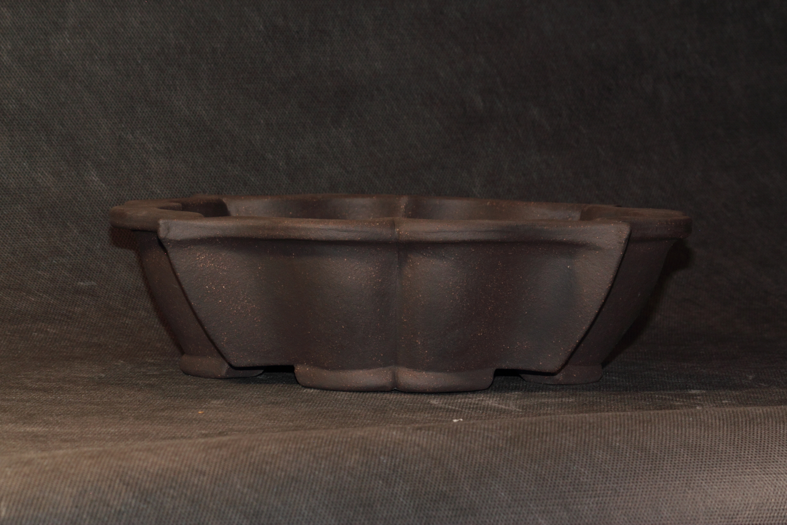 Pot à bonsaï de type Lotus en grès noir – Image 2